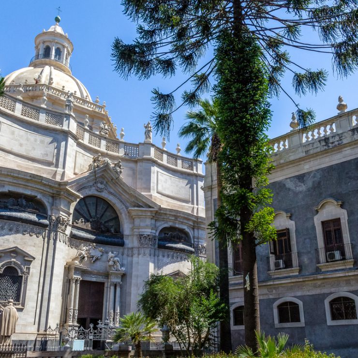 Il Monastero dei Benedettini: un capolavoro barocco tra cultura e architettura senza tempo