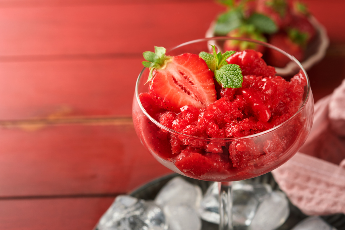 Granita e brioche: il rito quotidiano di una Catania da gustare