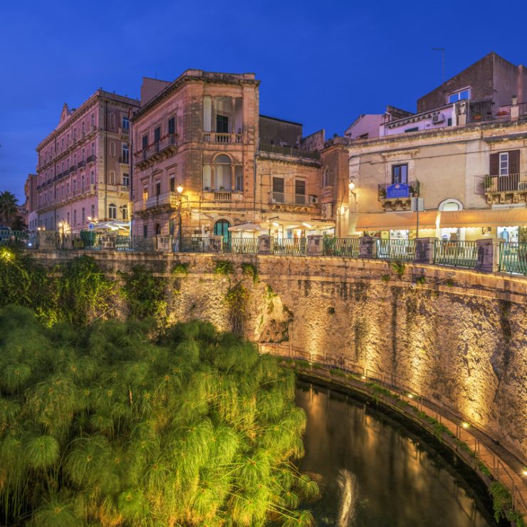 Siracusa greca e senza tempo: viaggio nella bellezza che non sfiorisce