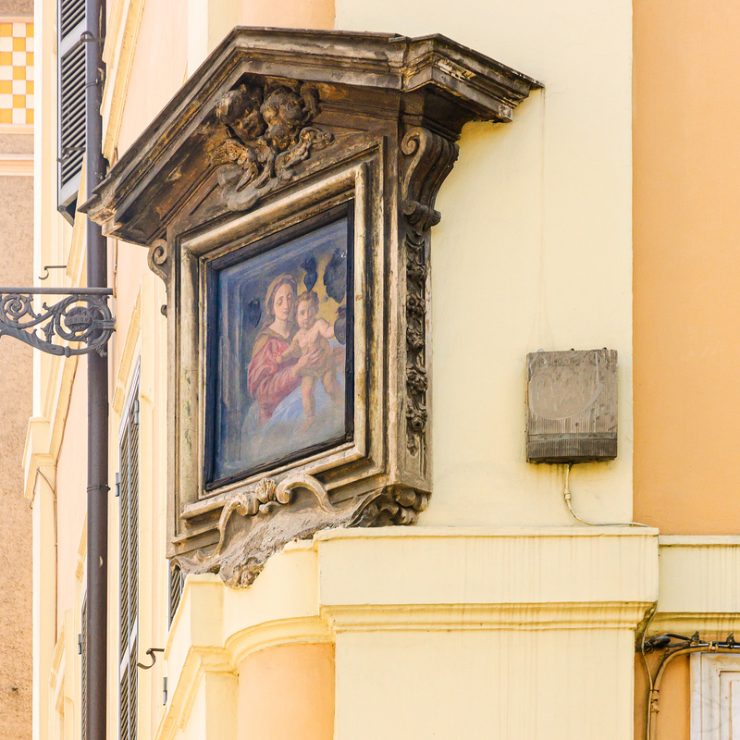 Le edicole votive di Catania un atto di fede scolpito nella pietra